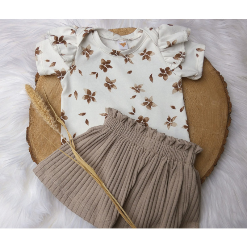 baby shirt met bruine bloem en rib rokje