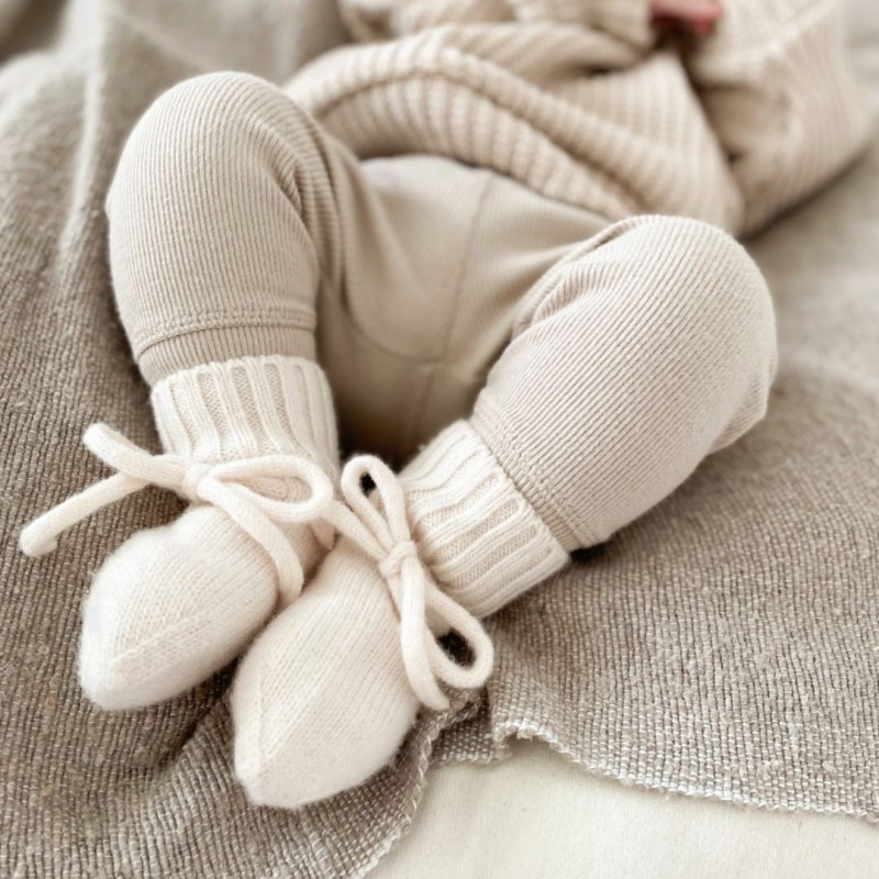 babyslofjes merino wol off-white